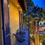 Timeless Garden Apartman