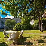 Timeless Garden Apartman