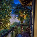 Timeless Garden Apartman