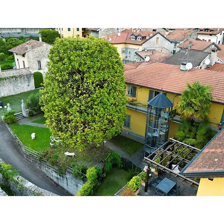 Timeless Garden Gravedona