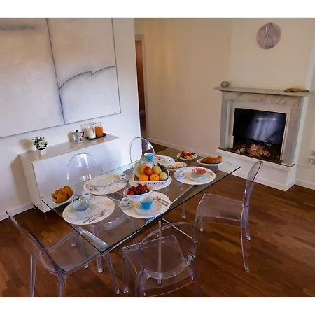 Timeless Garden Apartment Gravedona
